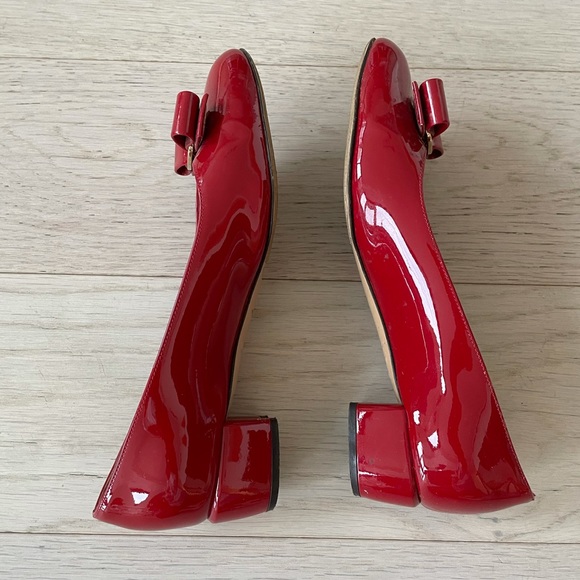 Salvatore Ferragamo iconic ballet flats - Picture 2 of 4